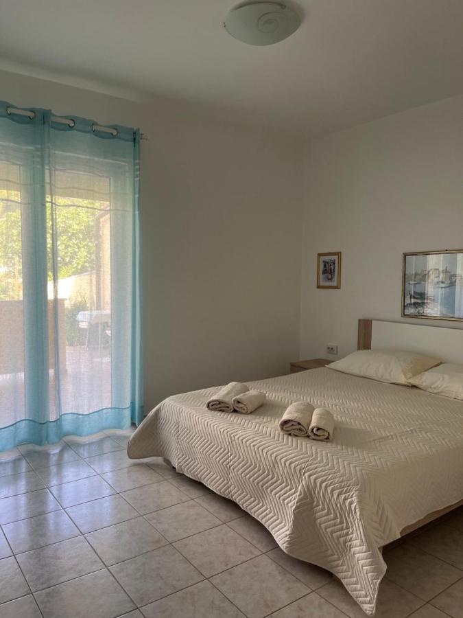 Apartments And Rooms Markovski Palit Экстерьер фото